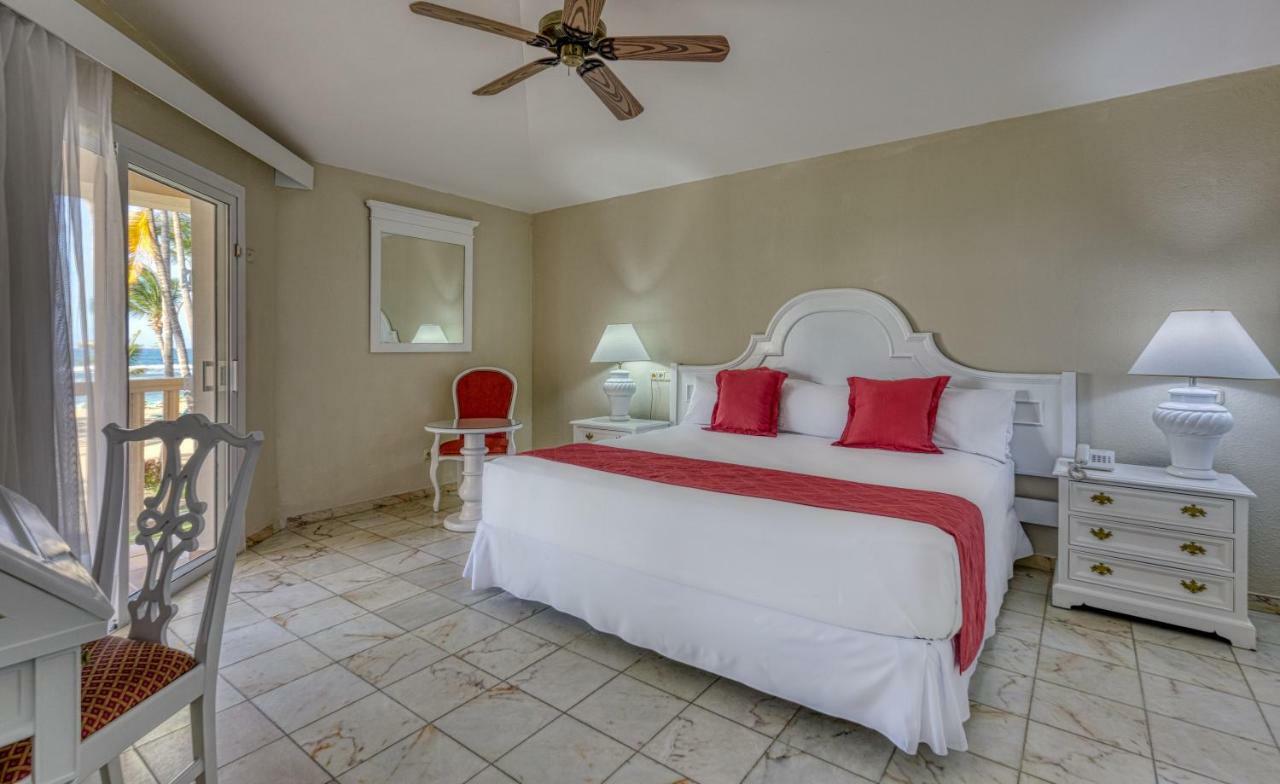 Playabachata Resort Puerto Plata Exterior foto A room at the hotel